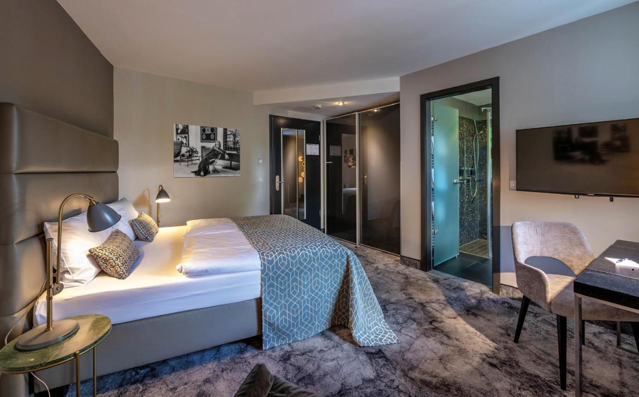 Hotel Du Nord, Hamburg-Volksdorf ภายนอก รูปภาพ